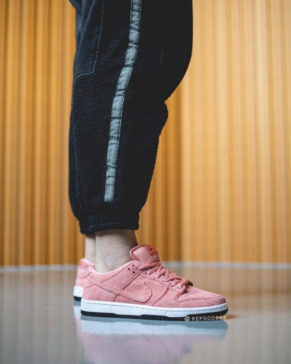 nike-sb-dunk-low-pink-pig-CV1655-600-release-date