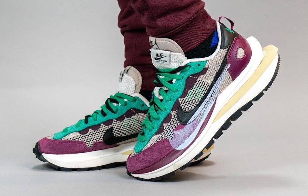 sacai-nike-vaporwaffle-villain-red-string-black-neptune-green-dd3035-200-release-date