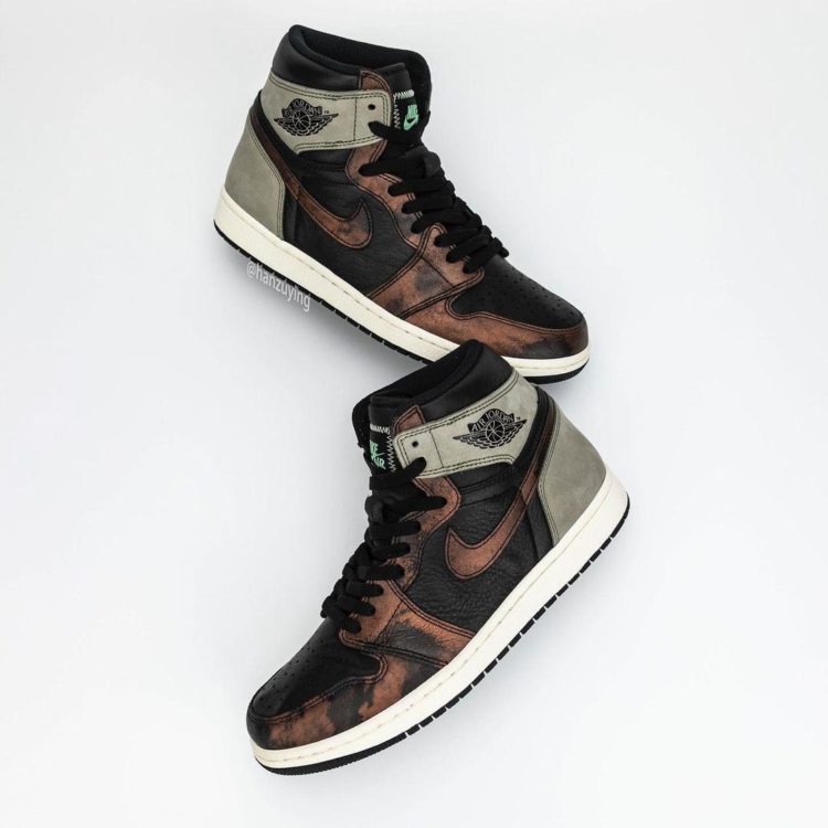 Air Jordan 1 Retro High OG "Patina" 555088-033