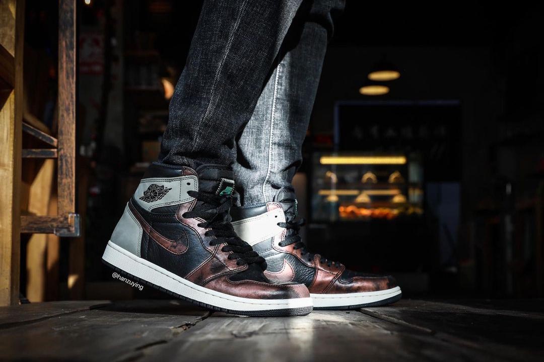 Air Jordan 1 Retro High OG "Patina" 555088-033