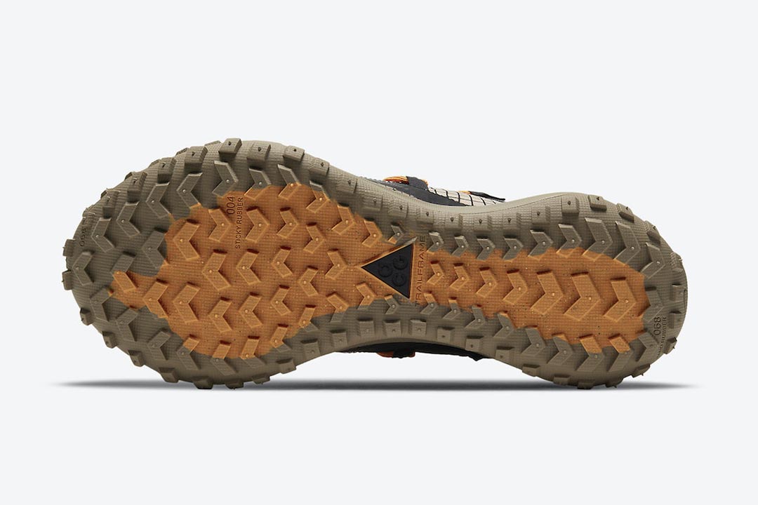 Nike ACG Mountain Fly Low "Fossil" DA5424-200