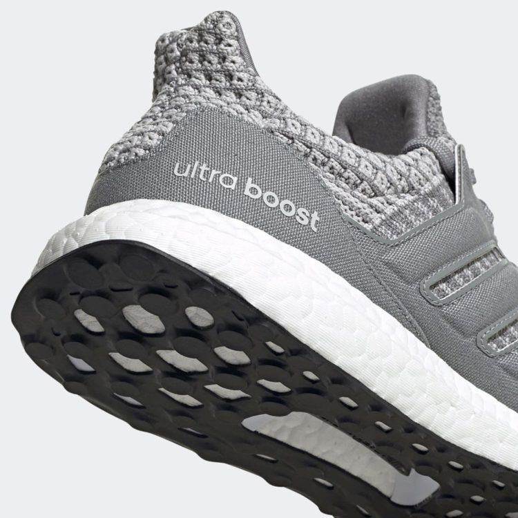 adidas Ultra BOOST 5.0 DNA FY9354