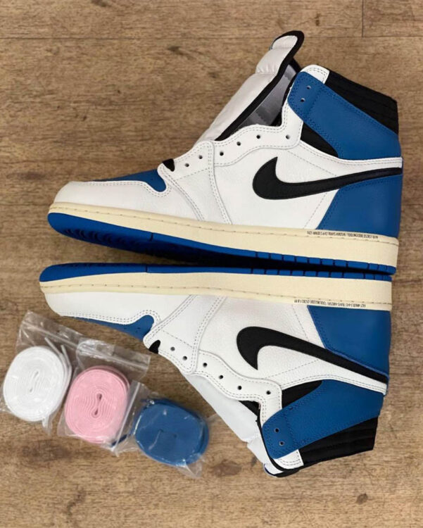 Fragment Design x Travis Scott x Air Jordan 1 High DH3227-105