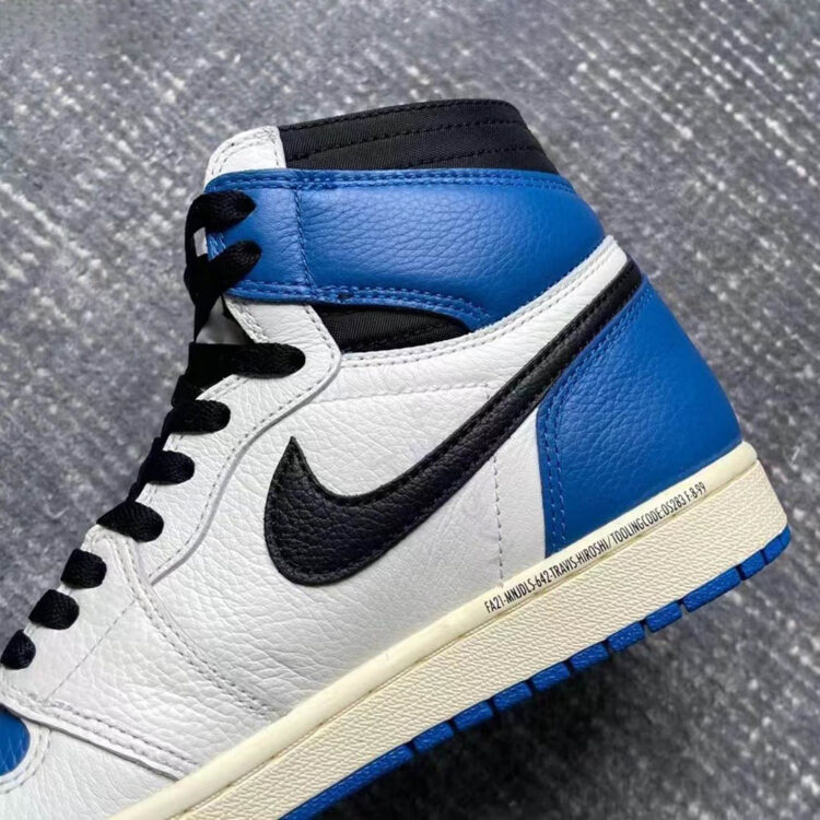 Fragment Design x Travis Scott x Air Jordan 1 High DH3227-105