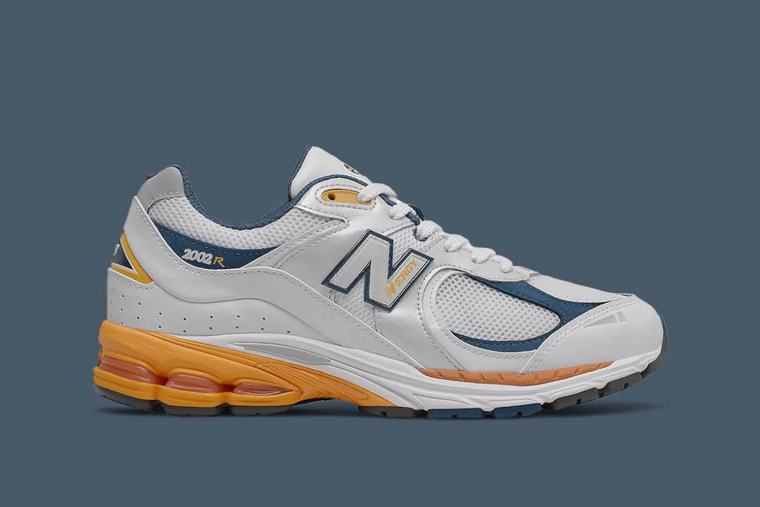 New Balance 2002R M2002RLA