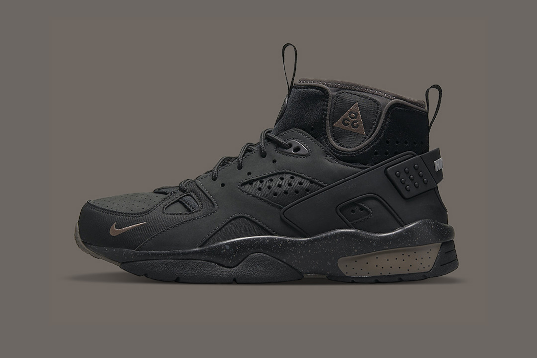 Nike ACG Air Mowabb "Off Noir" DM0840-001