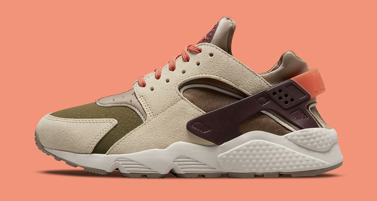 Nike Air Huarache “Madder Root” DQ9319-200