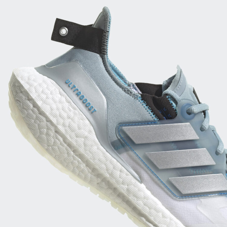 adidas UltraBOOST 2022 COLD.RDY GZ0128