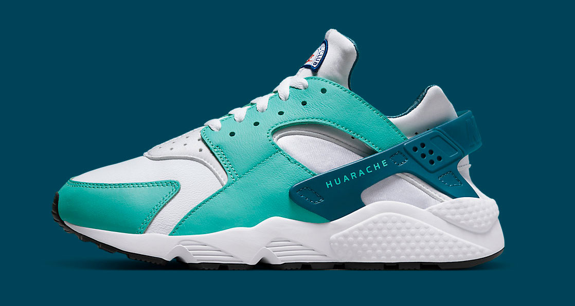 Nike Air Huarache “Athletic Club” DQ8239-300