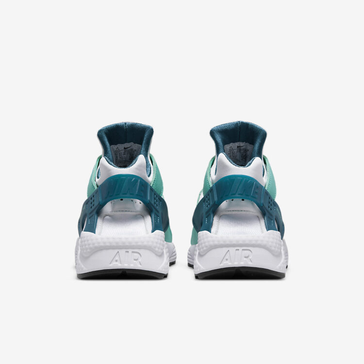 Nike Air Huarache “Athletic Club” DQ8239-300