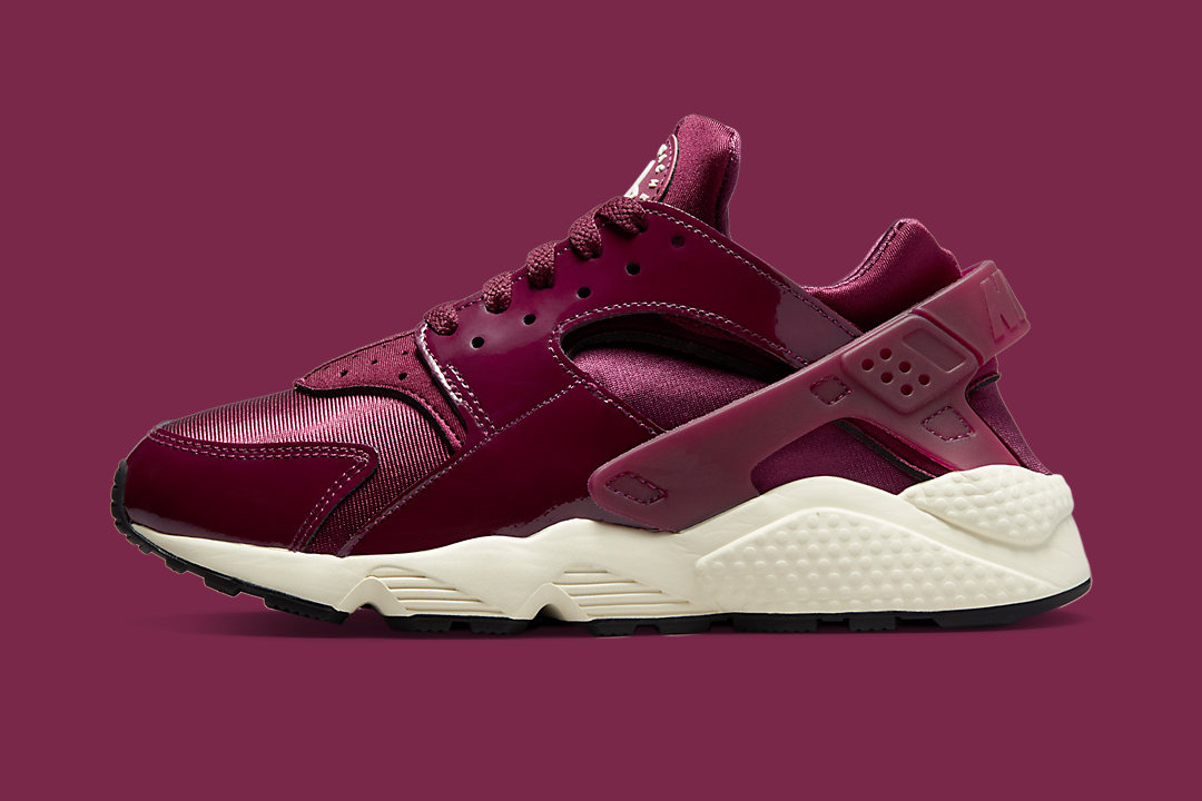 Nike Air Huarache DQ8584-600