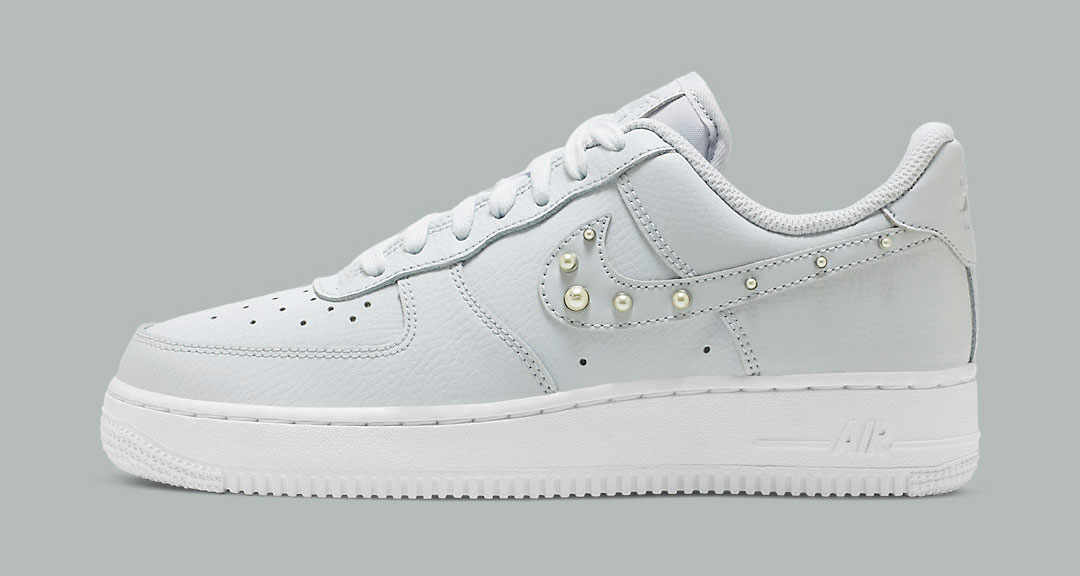 Nike Air Force 1 “Pearl Swoosh” DV3810-001