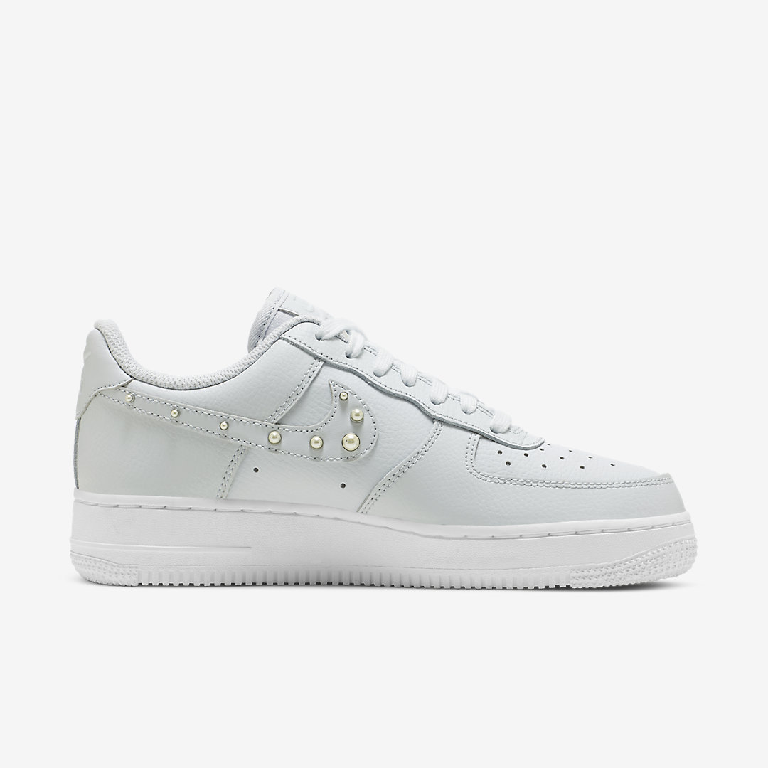 Nike Air Force 1 “Pearl Swoosh” DV3810-001