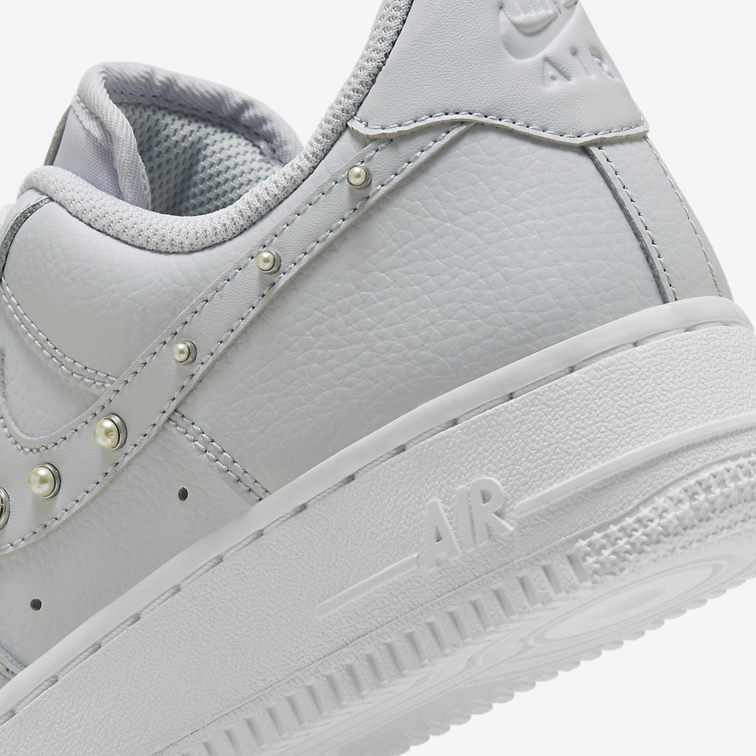 Nike Air Force 1 “Pearl Swoosh” DV3810-001