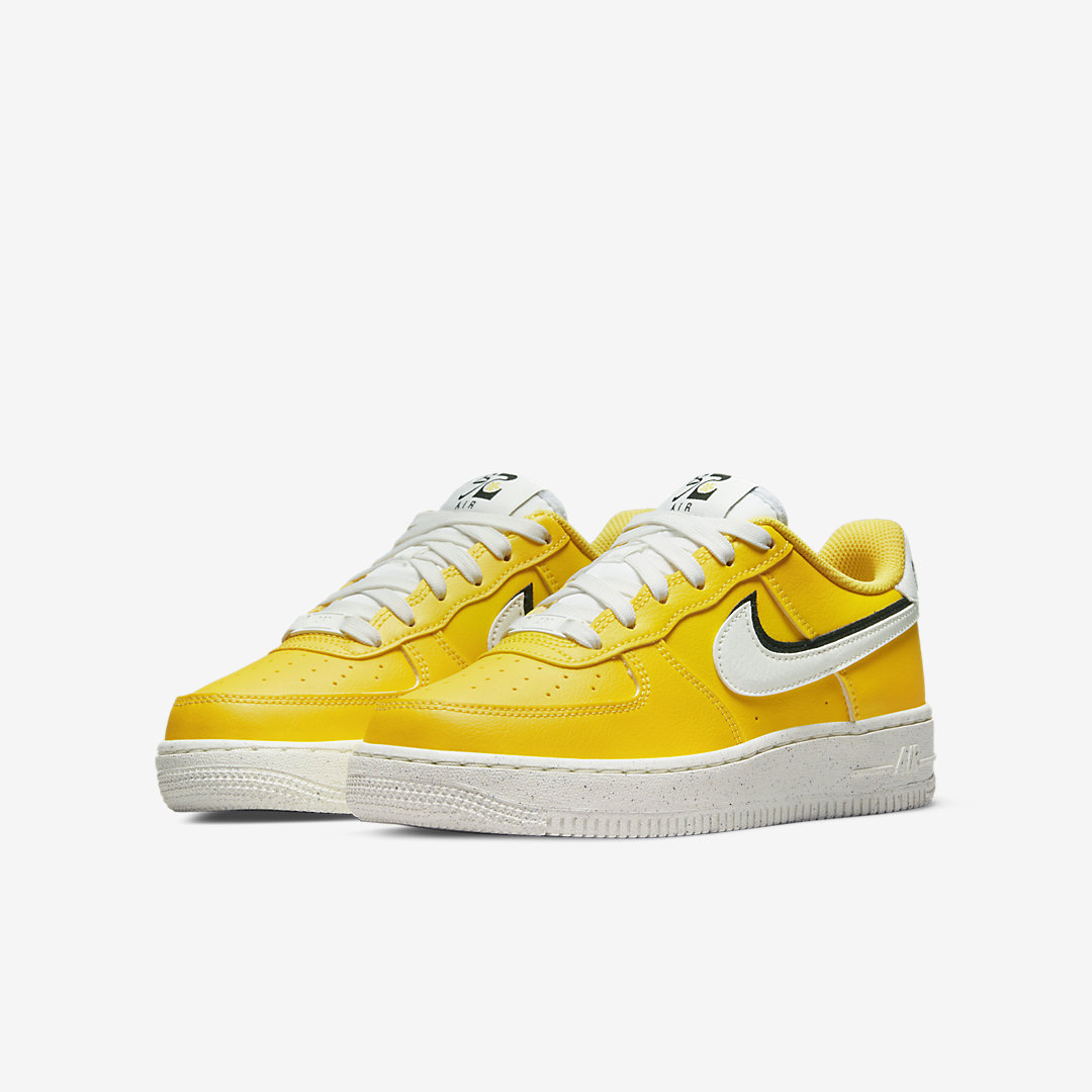 Nike Air Force 1 "82" DQ0359-700