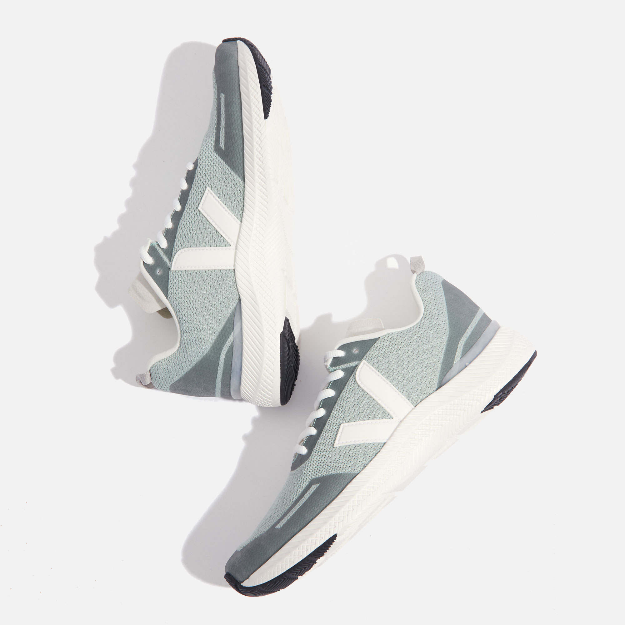 VEJA Impala Training Sneaker