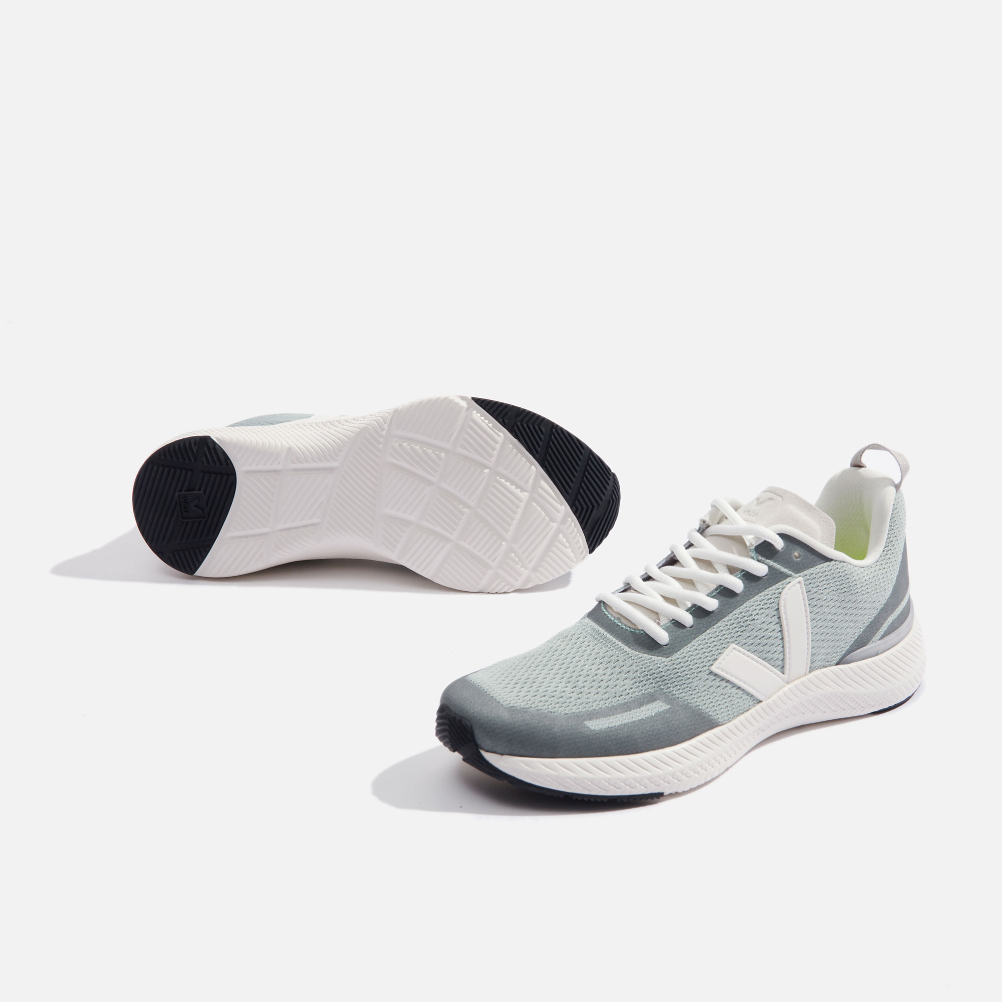 VEJA Impala Training Sneaker