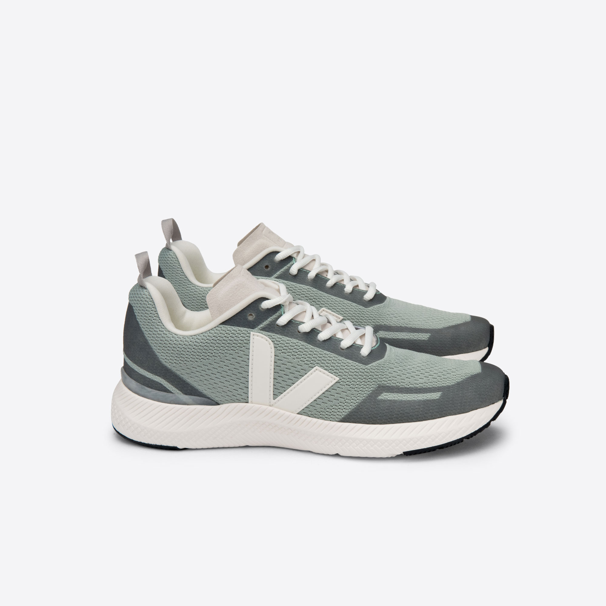 VEJA Impala Training Sneaker