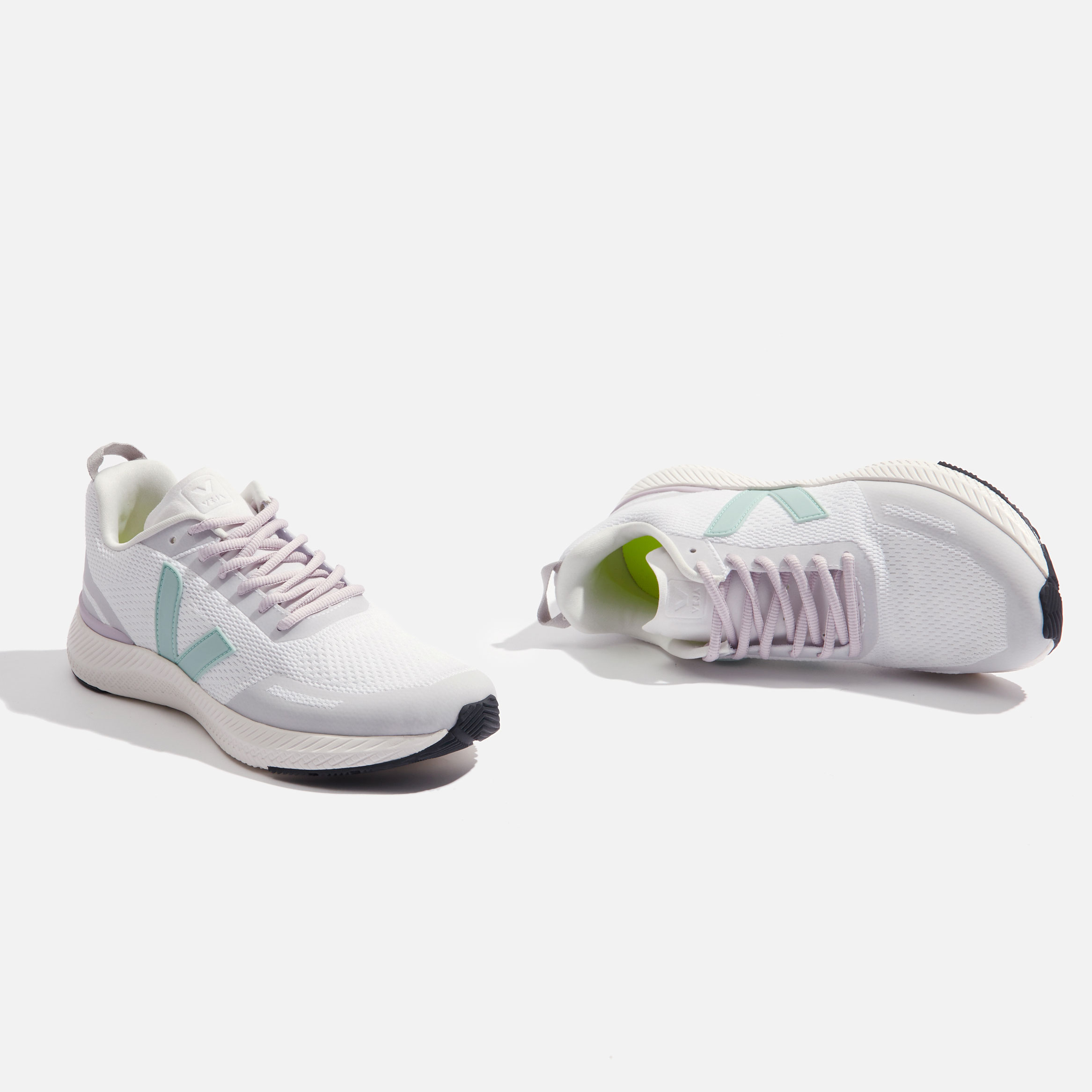 VEJA Impala Training Sneaker