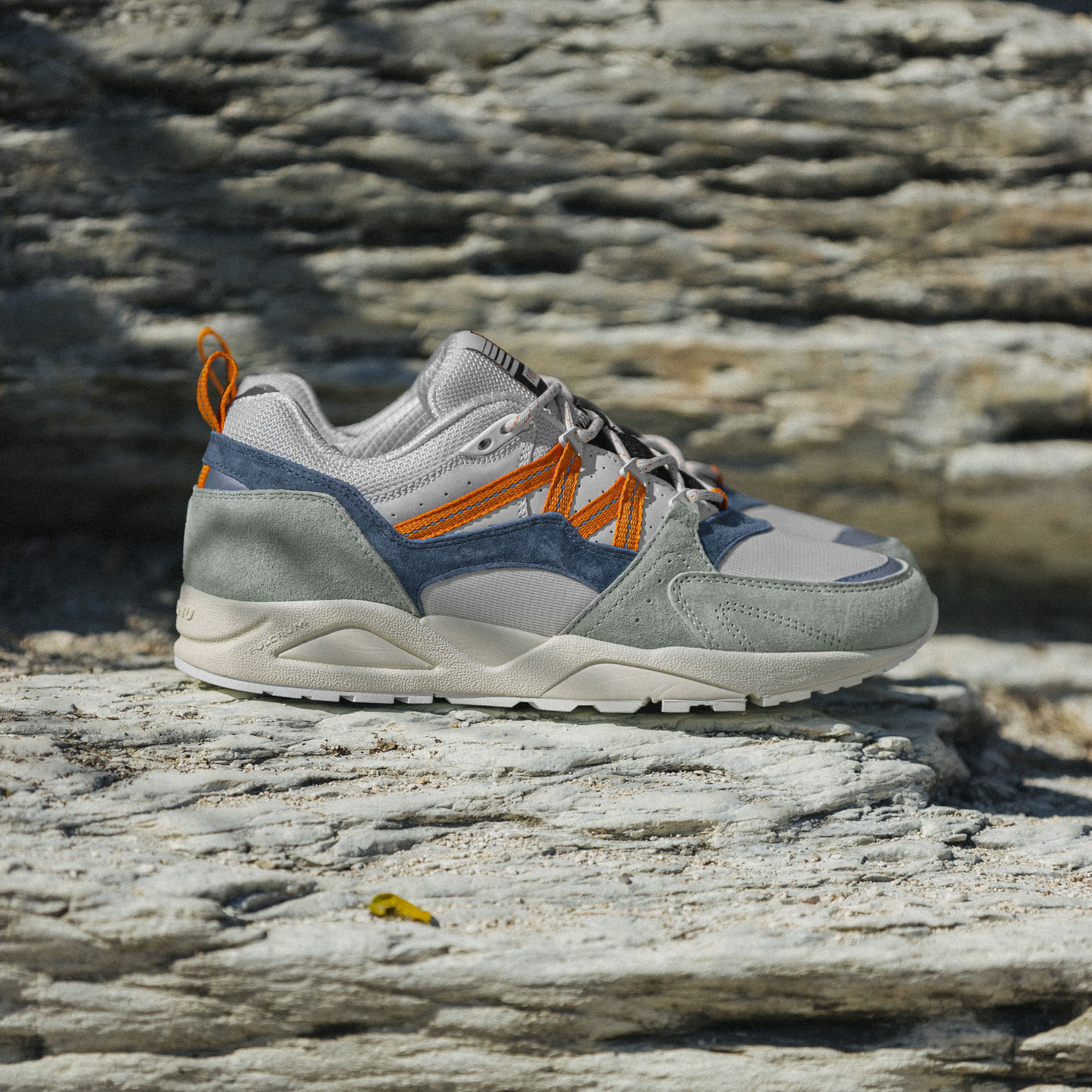 Karhu LEGEND pack