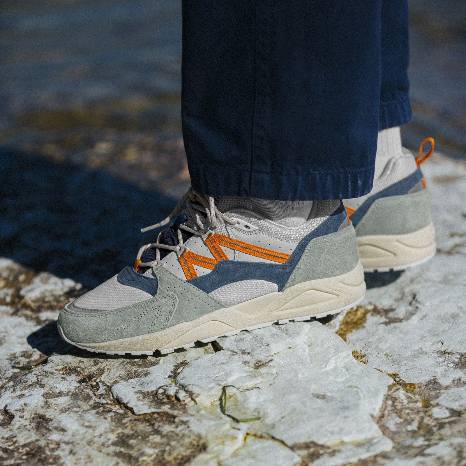 Karhu LEGEND pack