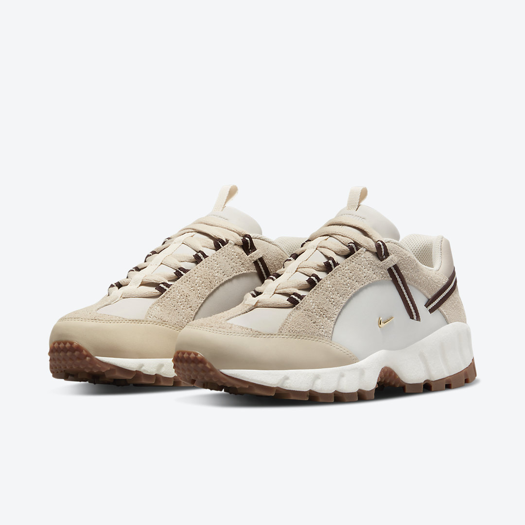 Jacquemus x Nike Air Humara LX DR0420-001