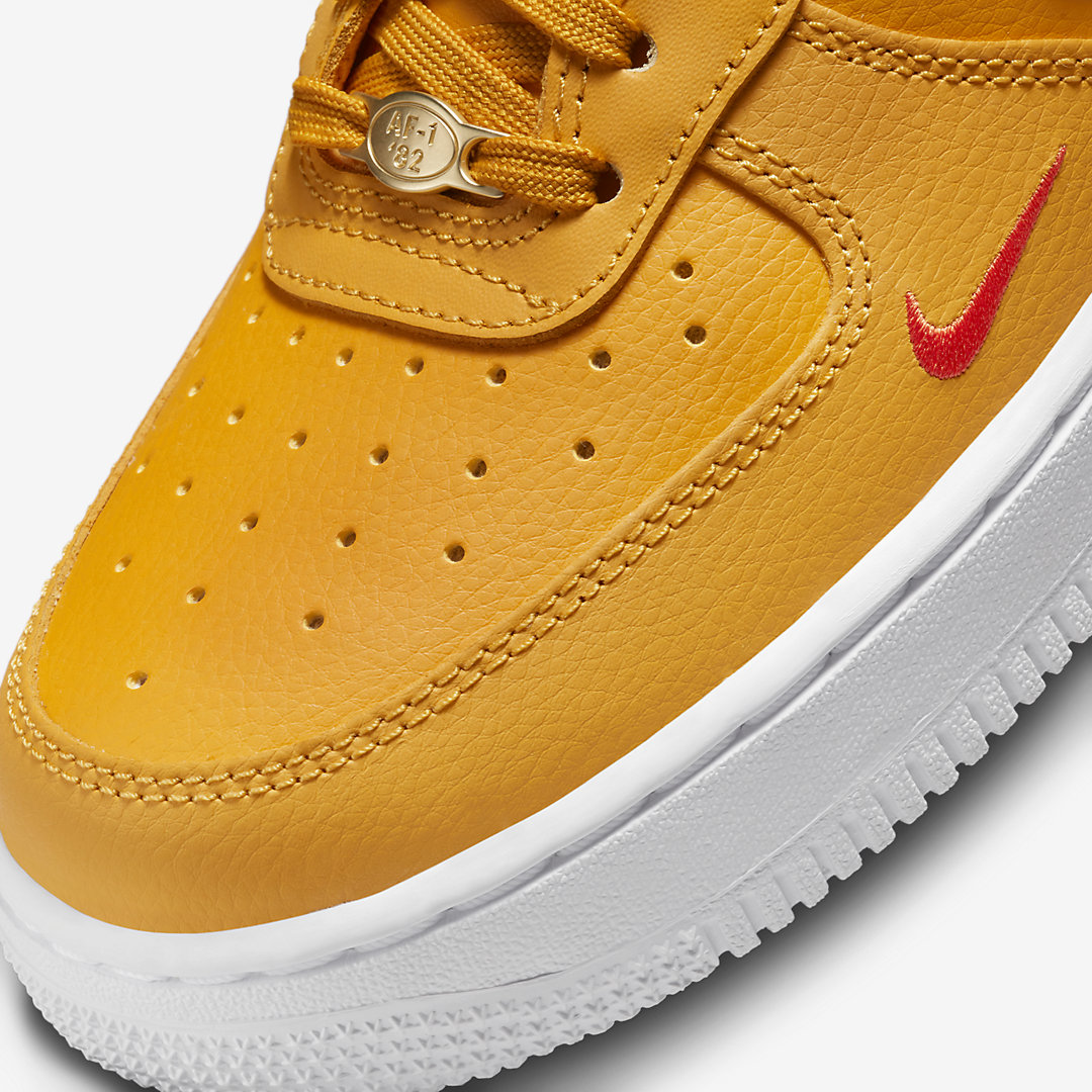 Nike Air Force 1 DQ7582-700