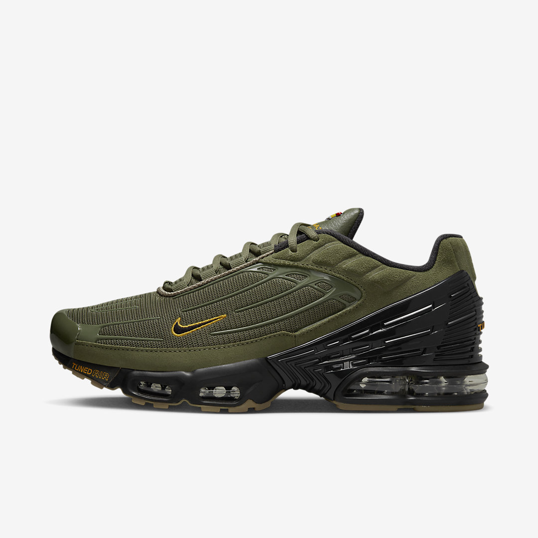 Nike Air Max Plus DZ4502-200