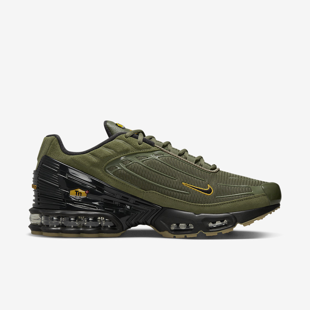 Nike Air Max Plus DZ4502-200