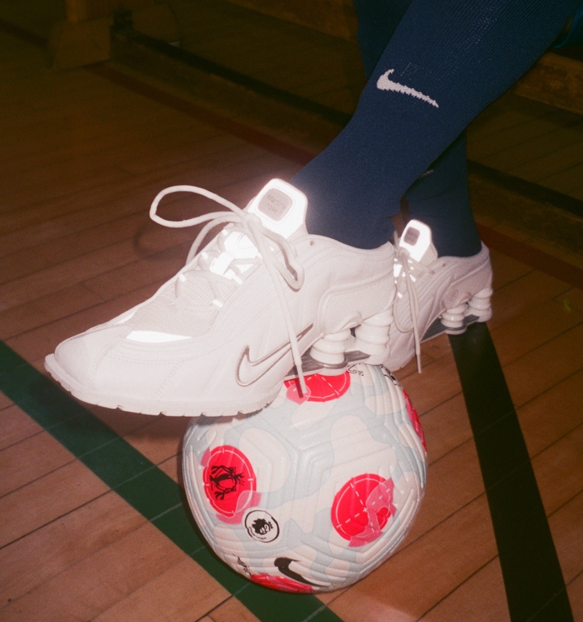 Martine Rose x Nike Shox MR4 DQ2401-002