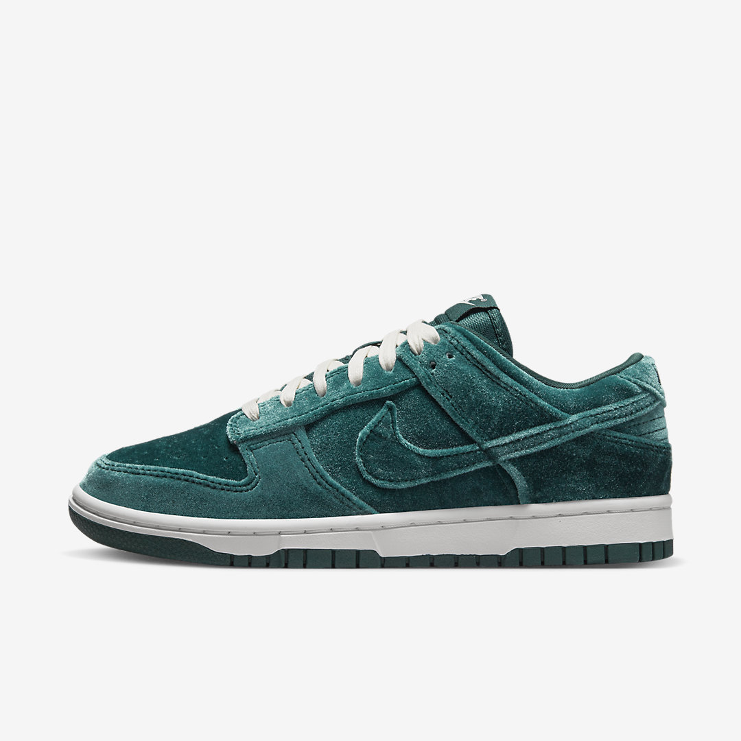 Nike Dunk Low DZ5224-300