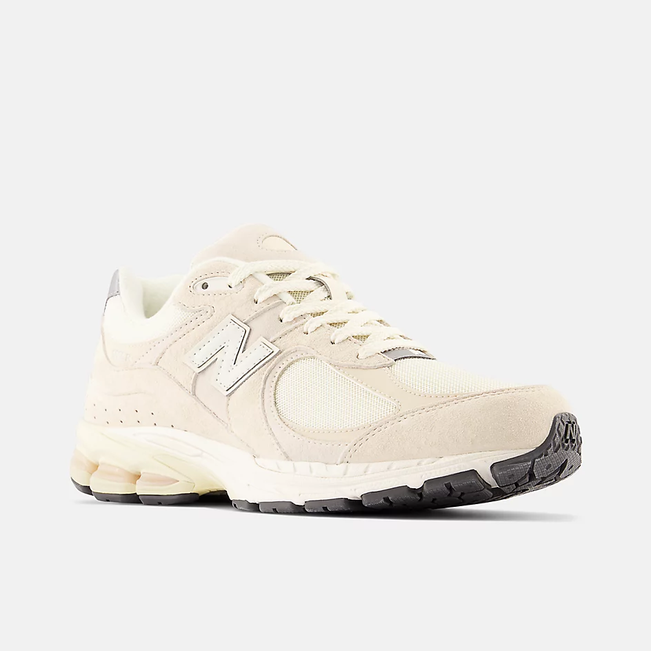 New Balance 2002R “Calm Taupe” M2002RCC