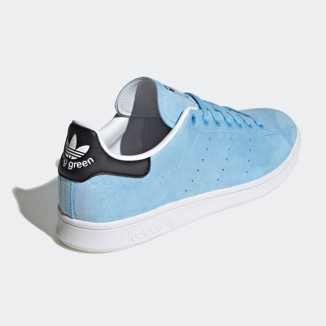 Disney x adidas Stan Smith “Genie” HP5579