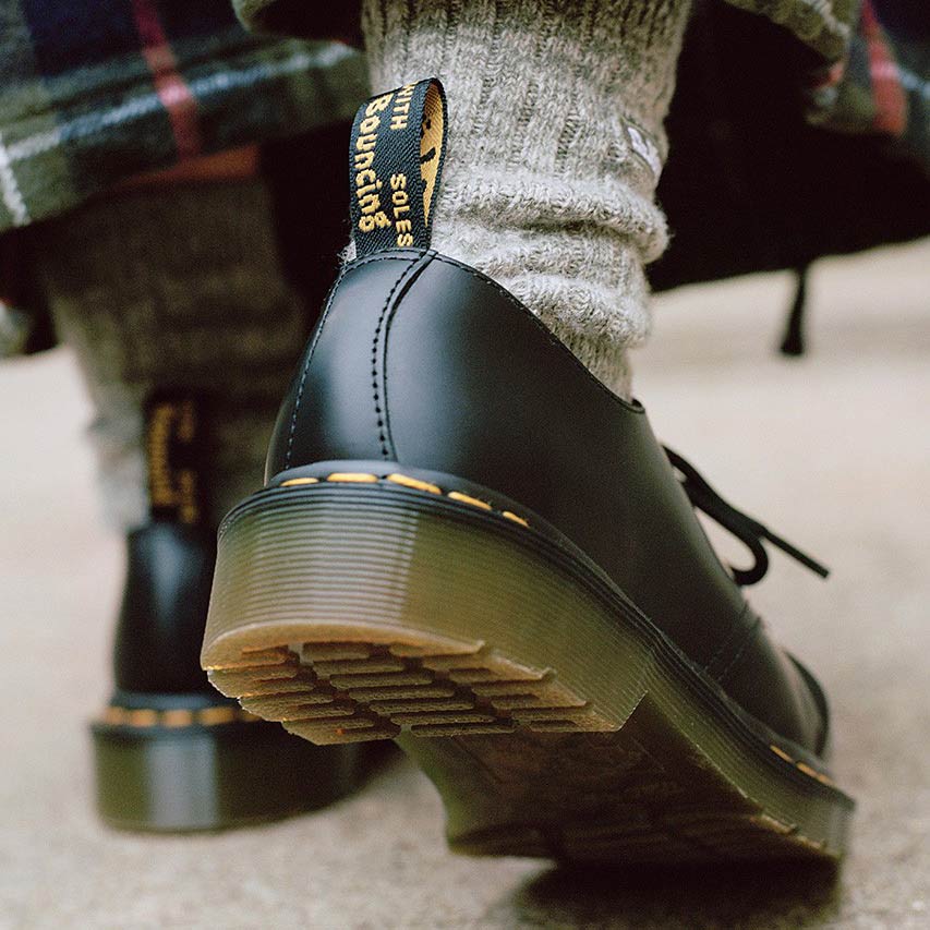 ENGINEERED GARMENTS  x Dr. Martens 1461