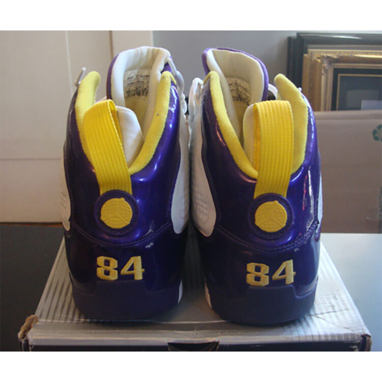 Air Jordan 9 Randy Moss PE (Image via Sneaker News)