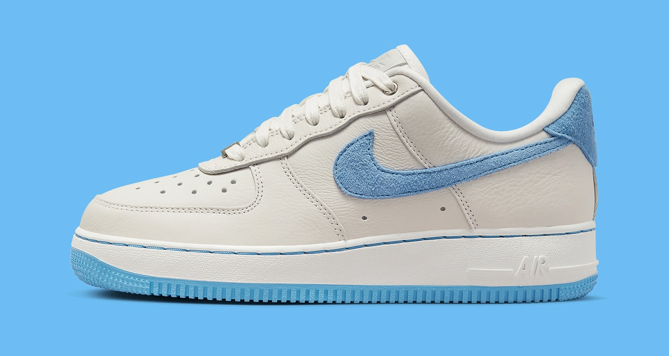 Nike Air Force 1 LXX "University Blue" DX1193-100