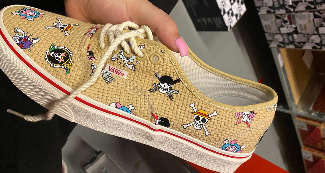 "One Piece" x Vans Authentic