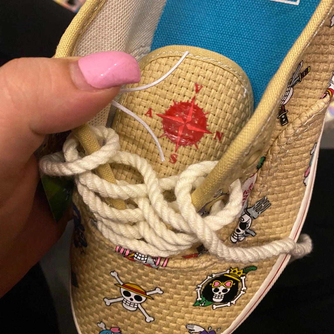 "One Piece" x Vans Authentic