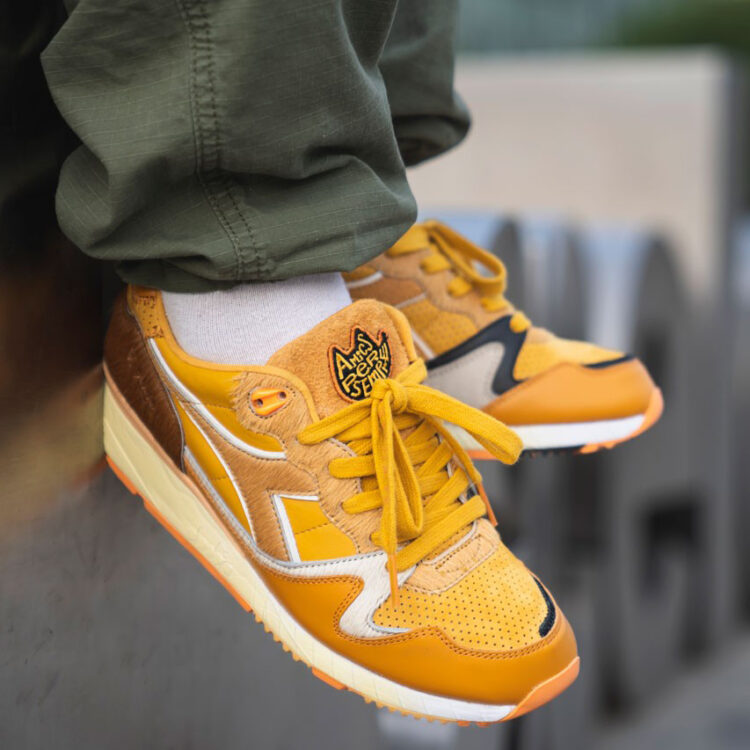 24 Kilates x Diadora V7000 "Friends For Life" 