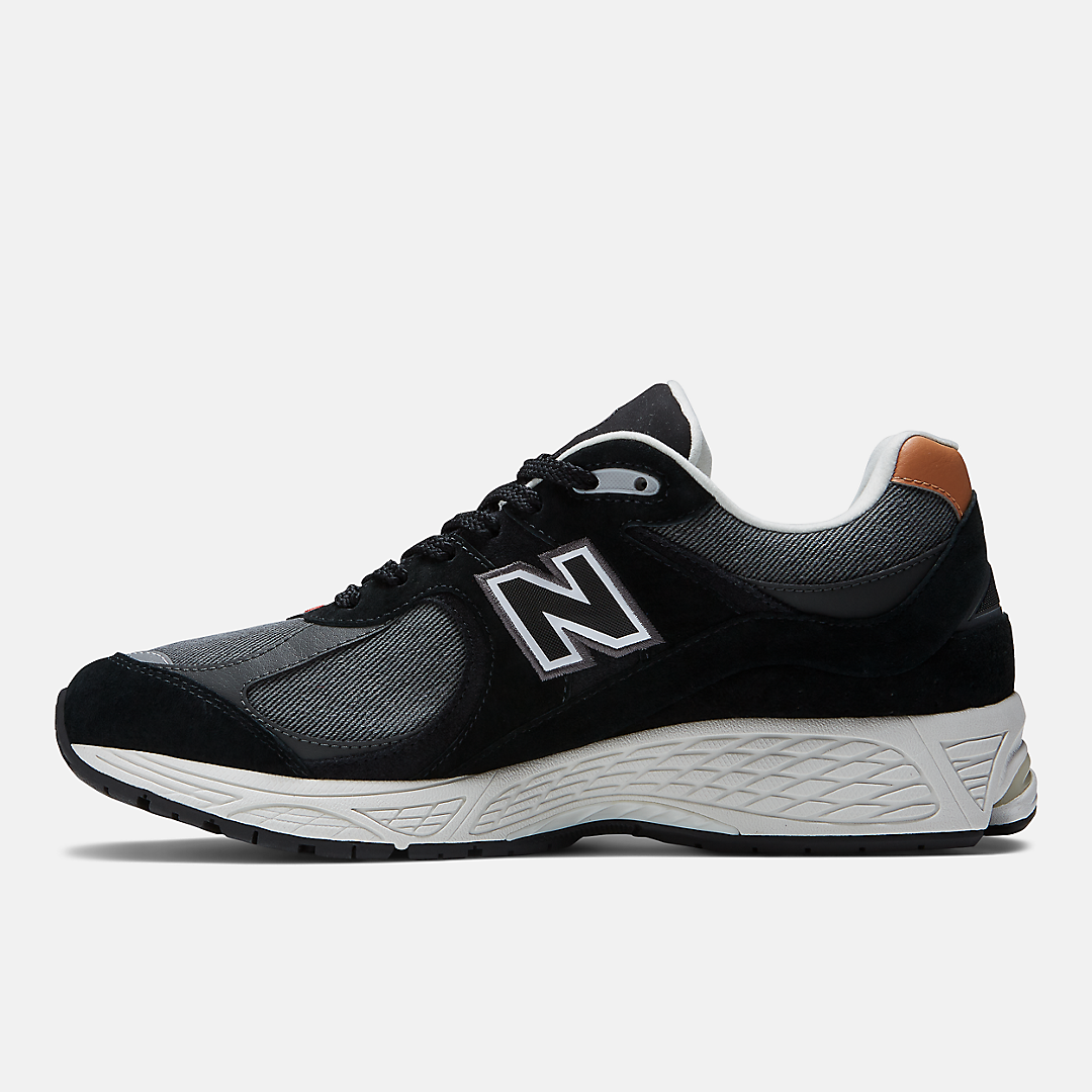 New Balance 2002R M2002REB