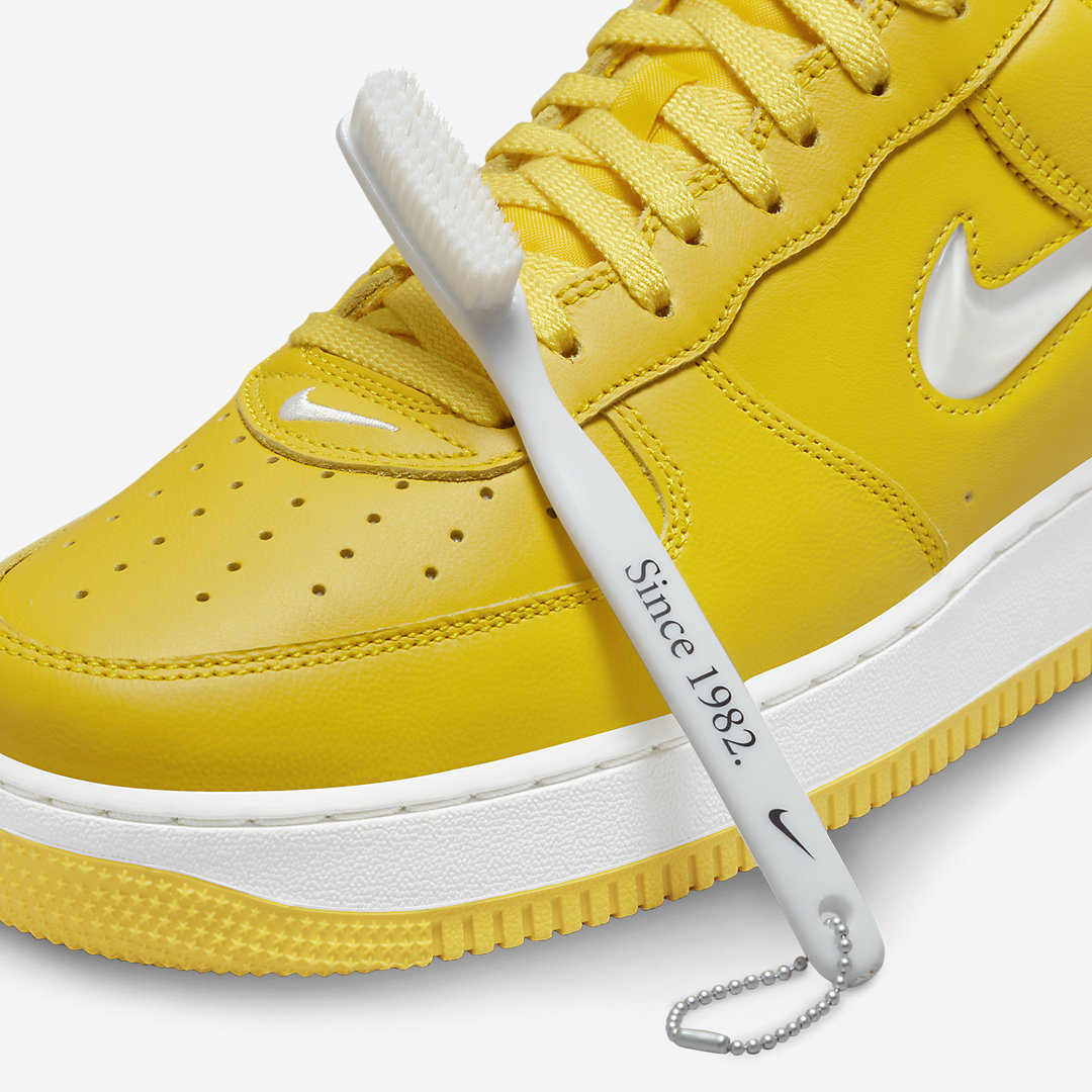 Nike Air Force 1 Low FJ1044-700