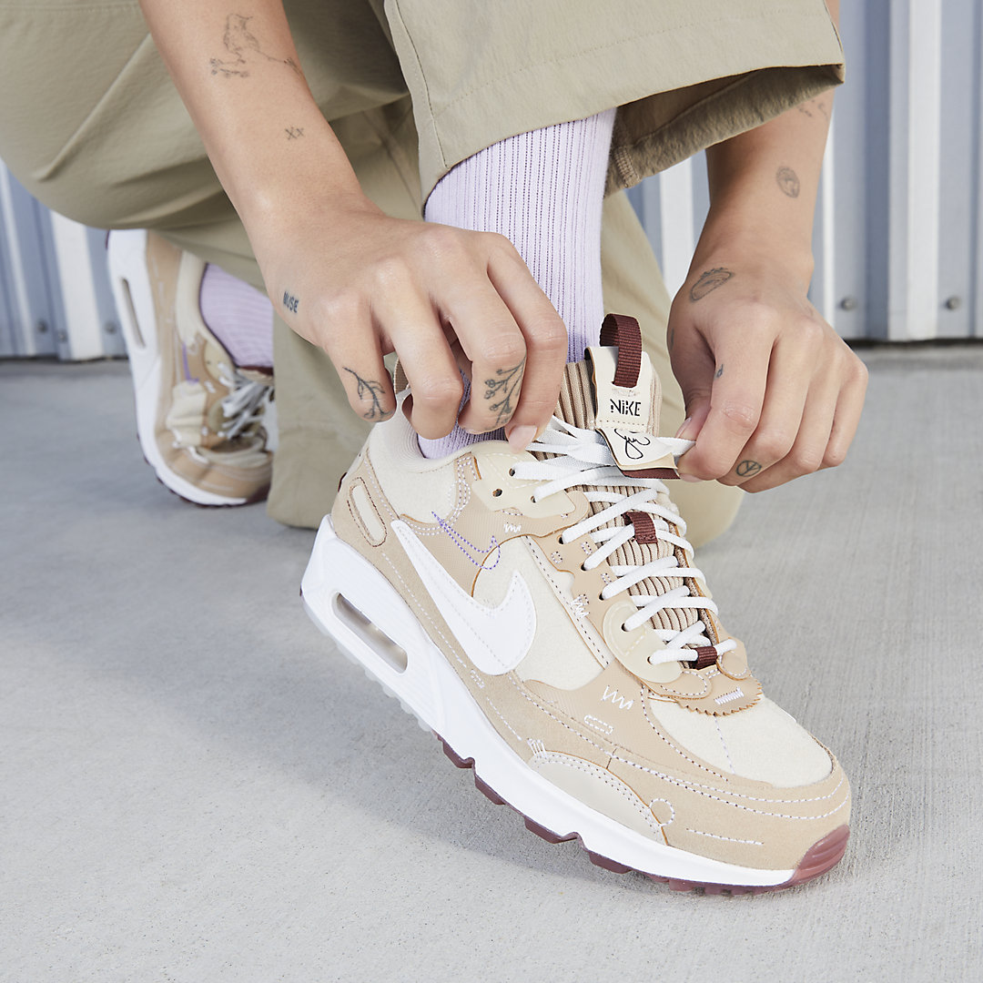 Serena Williams Design Crew x Nike Air Max 90 Futura DX4221-200