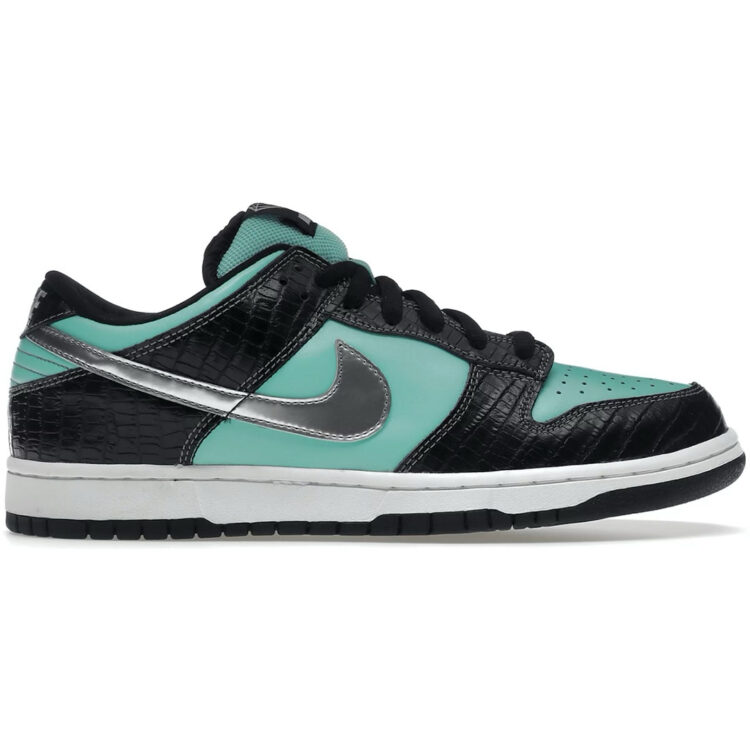 Diamond Supply Co. x Nike SB Dunk Low "Tiffany"