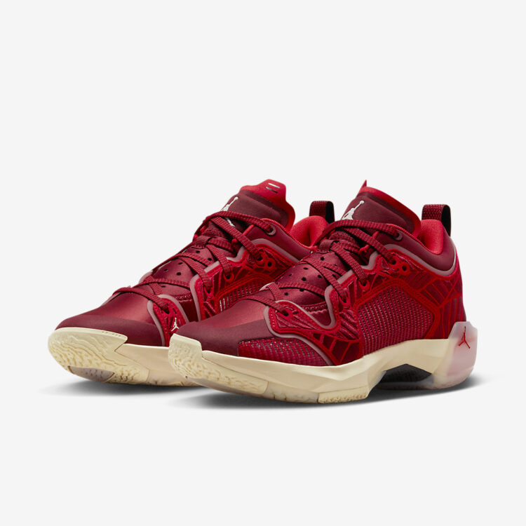 Air Jordan 37 Low WMNS "Team Red" DV9989-601