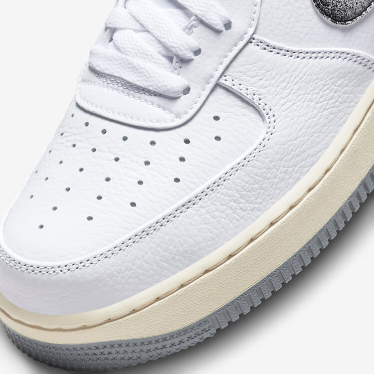 Nike Air Force 1 Low "Classics" DV7183-100