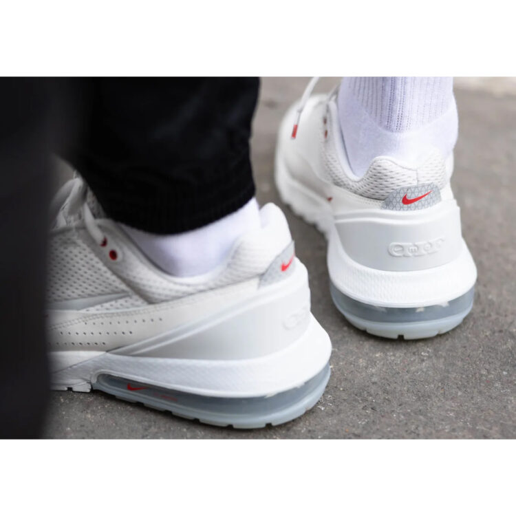 Nike Air Max Pulse "Photon Dust" DR0453-001