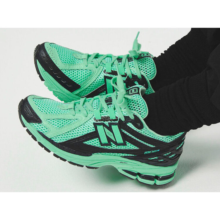 size? x New Balance 1906R “Green/Black” M1906RSB