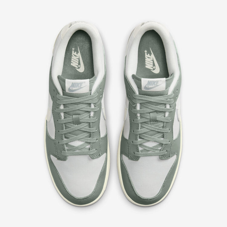 Nike Dunk Low "Mica Green" DV7212-300