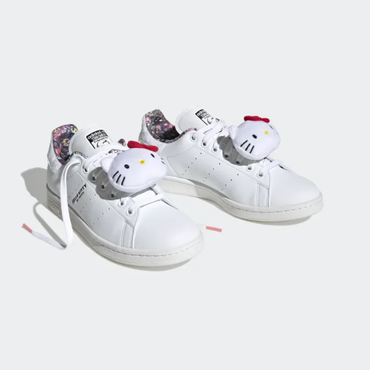 Hello Kitty x adidas Stan Smith HP9656