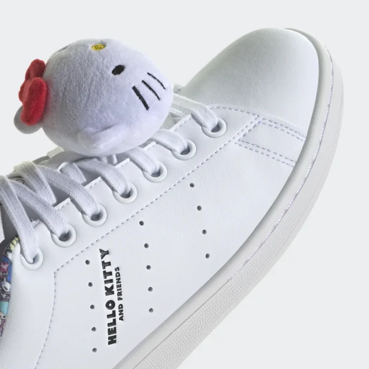 Hello Kitty x adidas Stan Smith HP9656